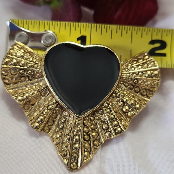 Vintage Heart Shaped Brooch Pin Black Enamel Pavé Pebbled Goldtone Hinge Latch - Picture 8 of 8